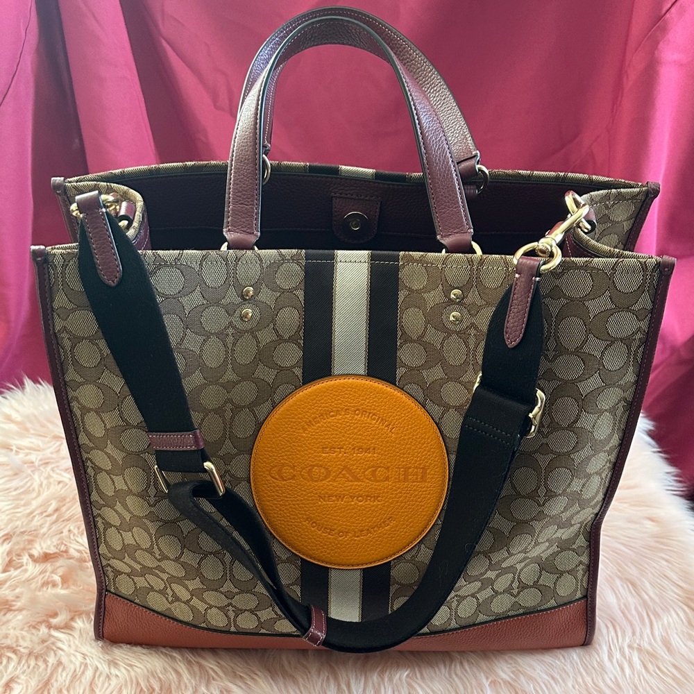 Coach Signature JAC Stripe Tote 40